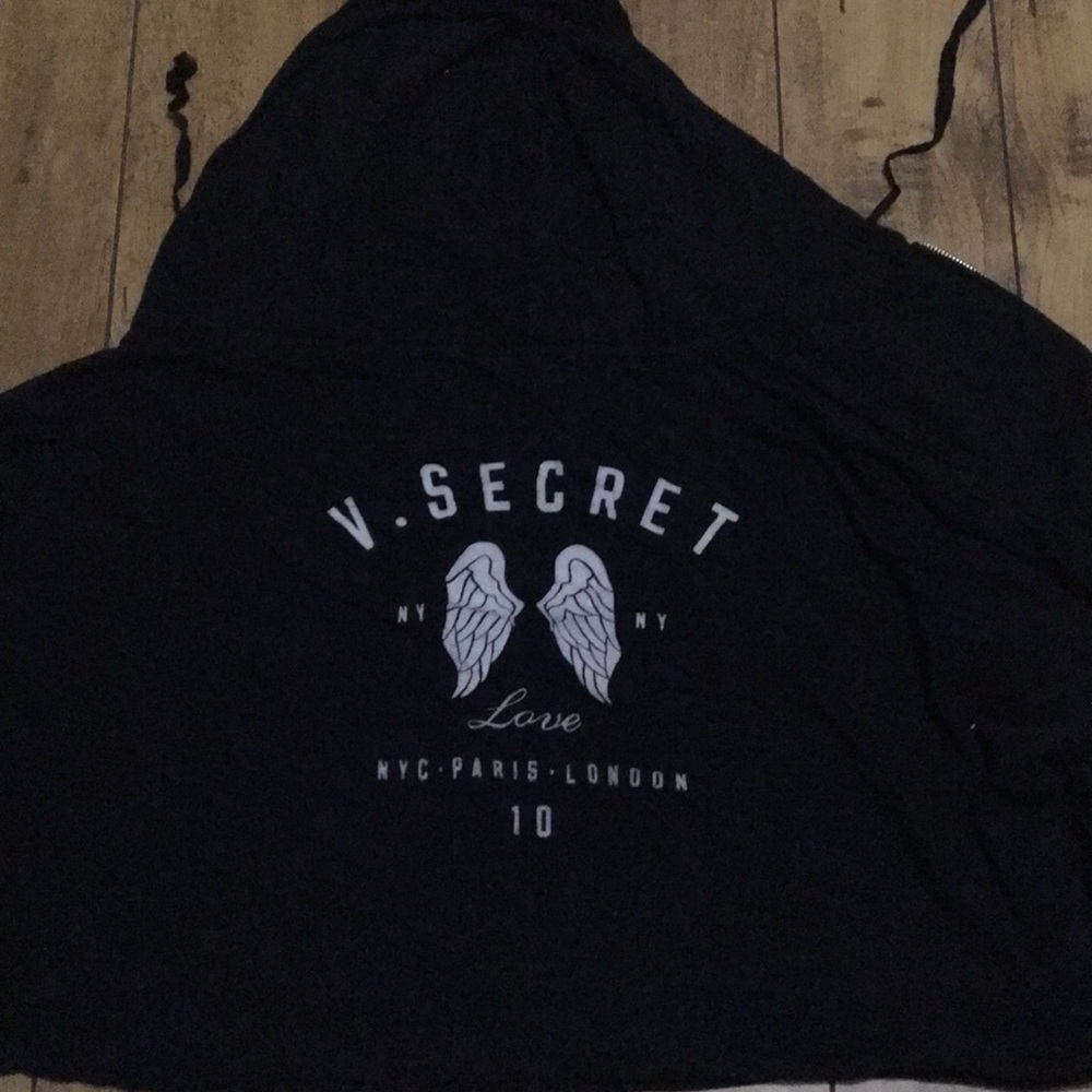 VICTORIA SECRET ZIP HOODIE FLOWY SIZE M